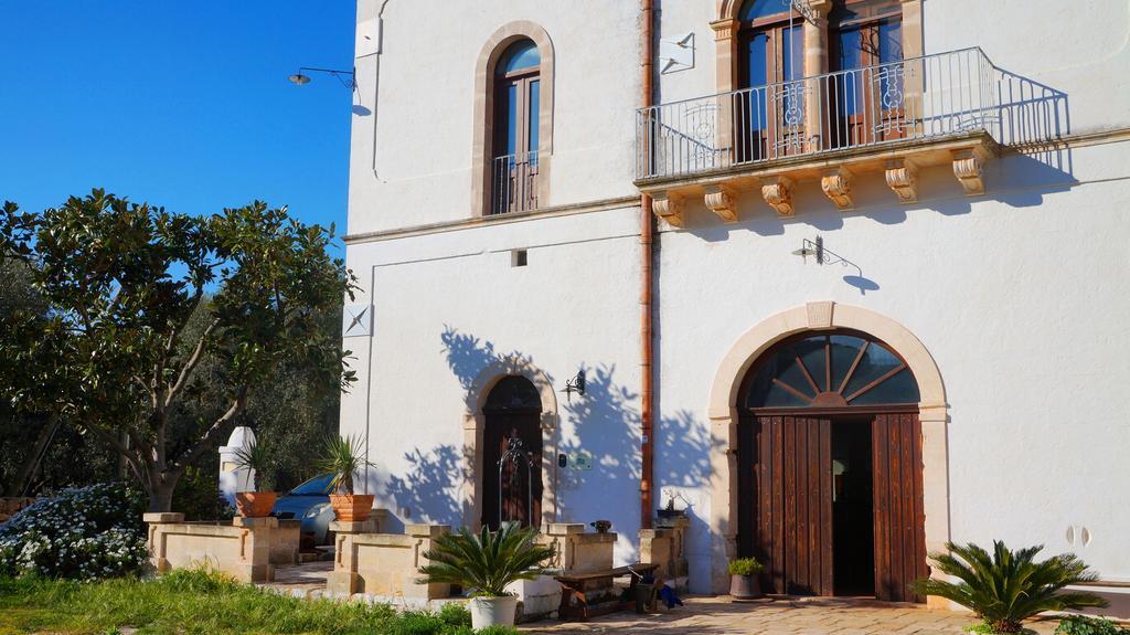 オストゥーニ Antica Masseria Carparelliゲストハウス エクステリア 写真