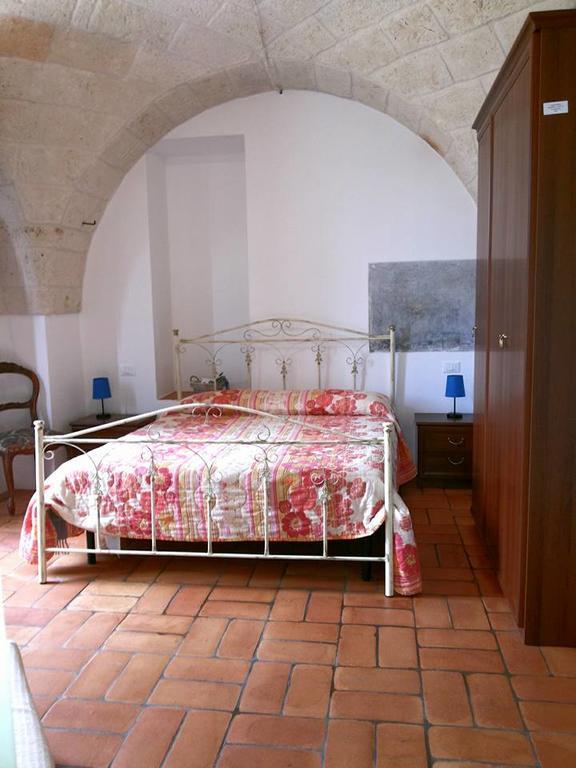 オストゥーニ Antica Masseria Carparelliゲストハウス エクステリア 写真